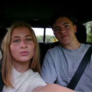 Meet your Posher, Ella